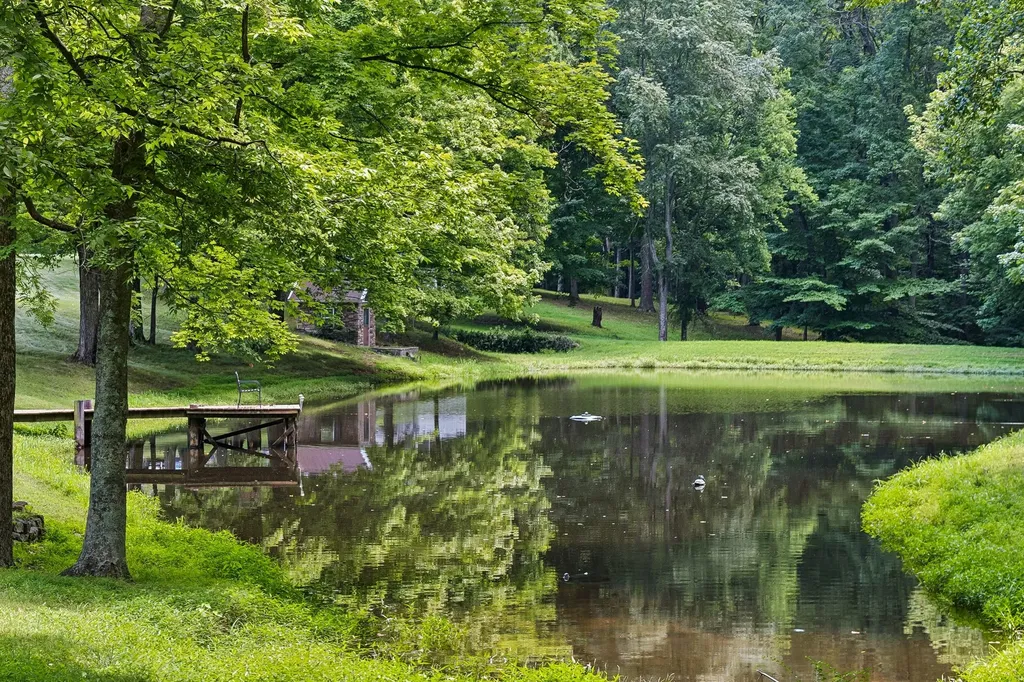 3225 Pinson School Road Greenbrier TN 37073
