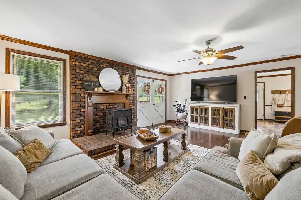 3225 Pinson School Road Greenbrier TN 37073