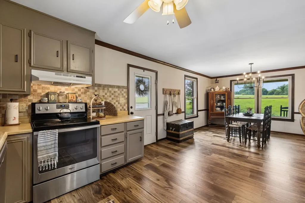 3225 Pinson School Road Greenbrier TN 37073
