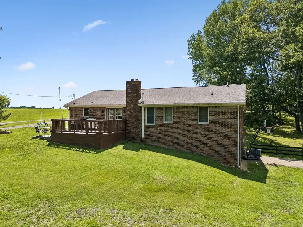 3225 Pinson School Road Greenbrier TN 37073
