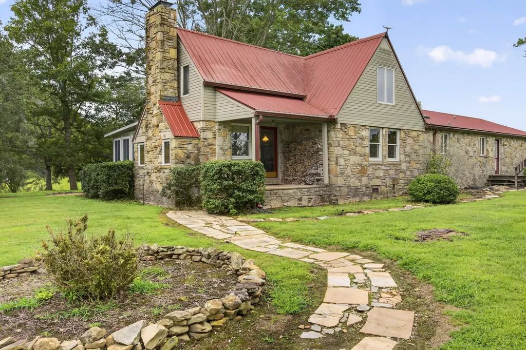 1705 Open Range Road Crossville TN 38555