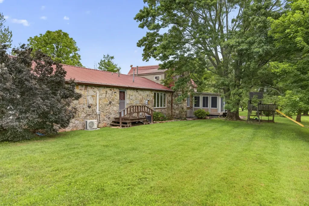 1705 Open Range Road Crossville TN 38555