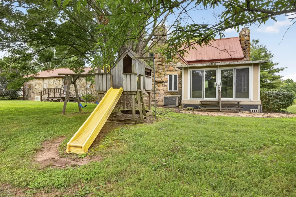 1705 Open Range Road Crossville TN 38555