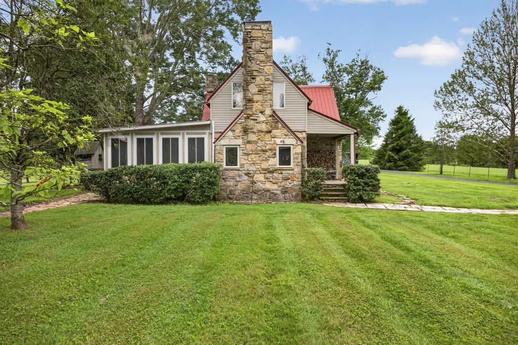 1705 Open Range Road Crossville TN 38555