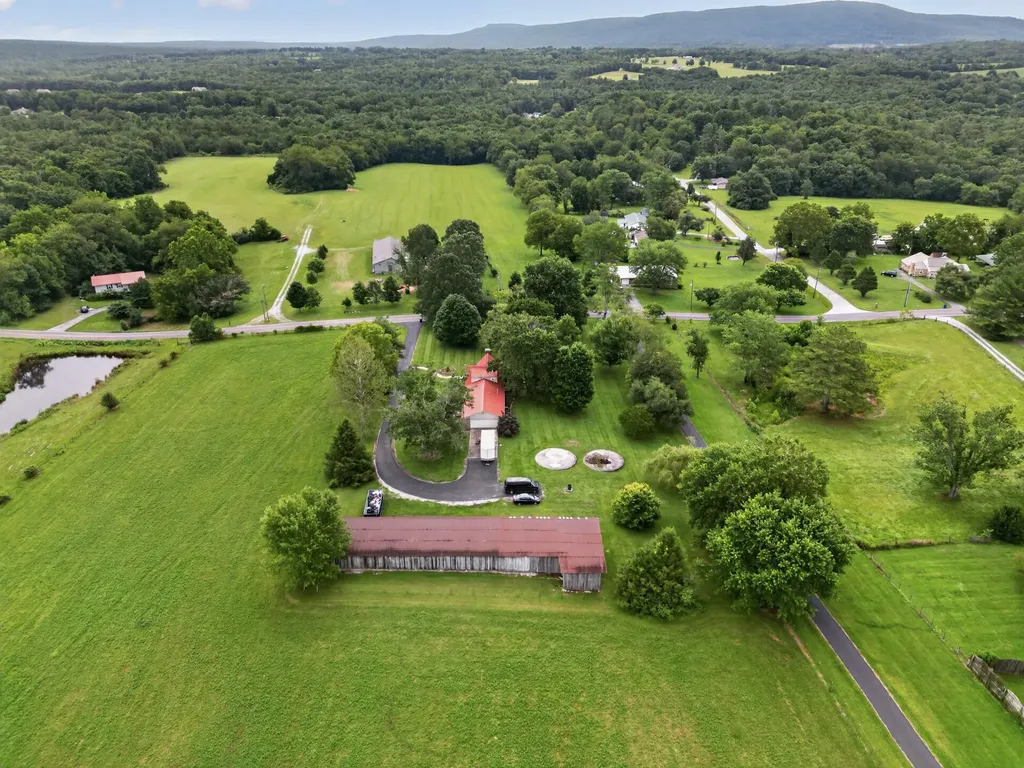 1705 Open Range Road Crossville TN 38555