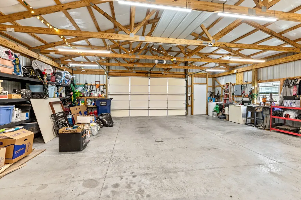 105 E Roberts Road Portland TN 37148