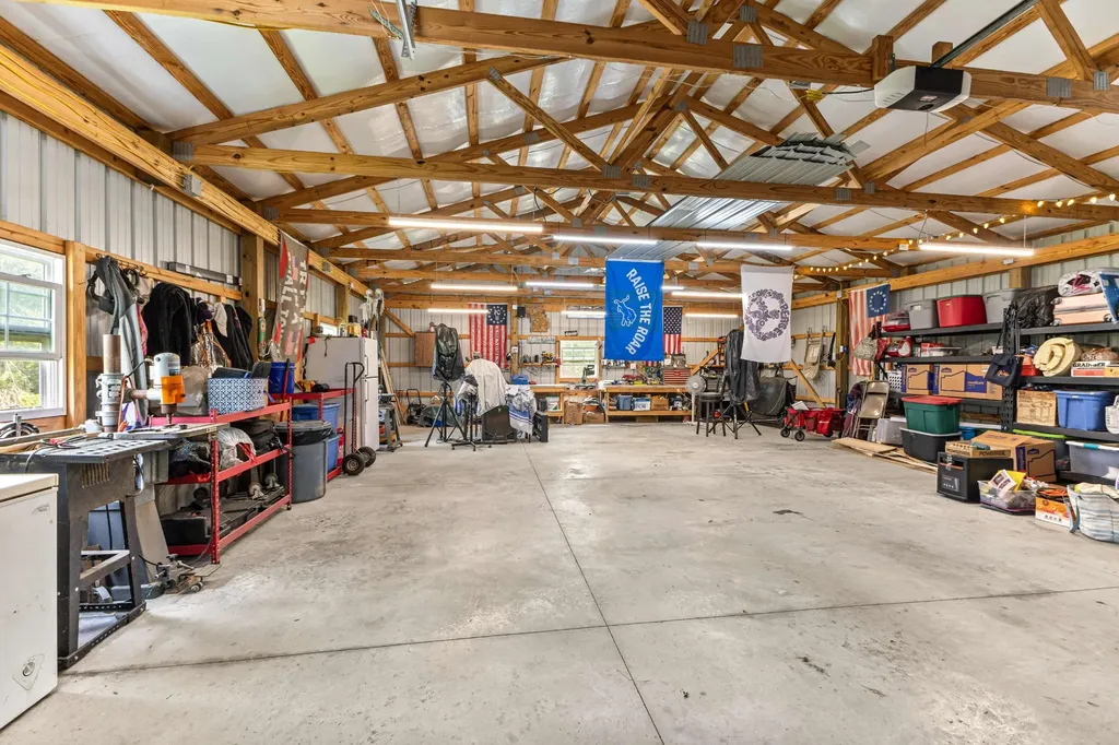 105 E Roberts Road Portland TN 37148