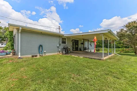 105 E Roberts Road Portland TN 37148