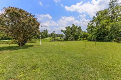 105 E Roberts Road Portland TN 37148