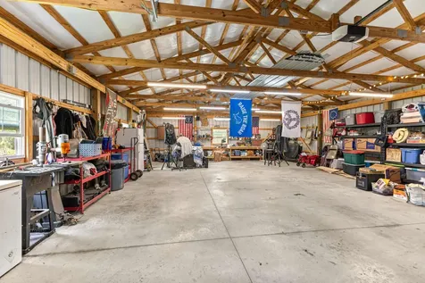 105 E Roberts Road Portland TN 37148