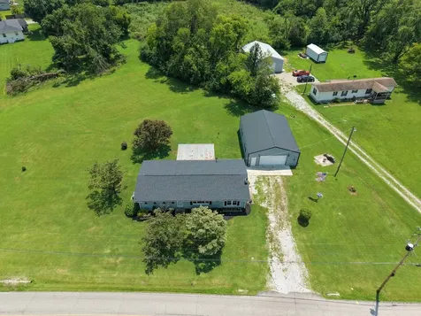 105 E Roberts Road Portland TN 37148