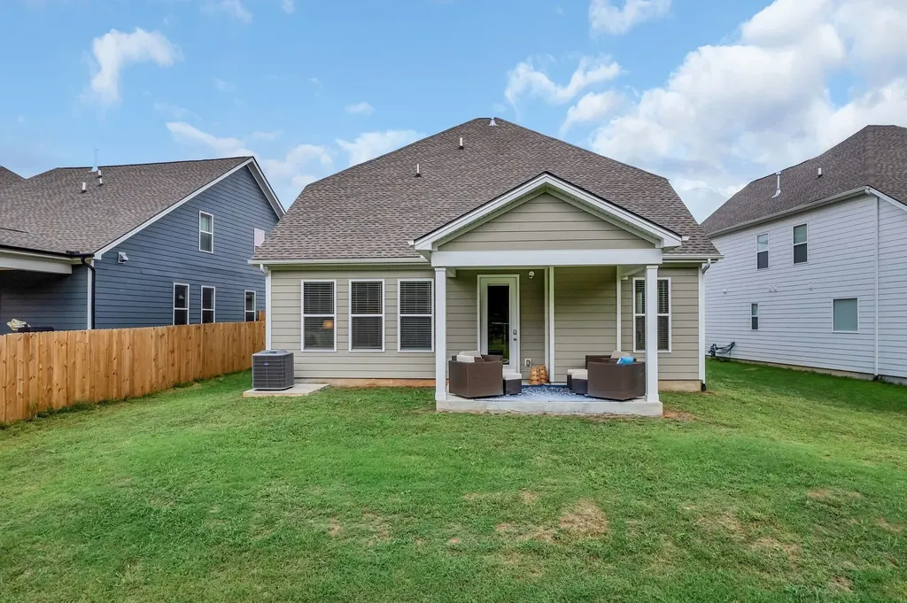 262 Cornice Drive La Vergne TN 37086