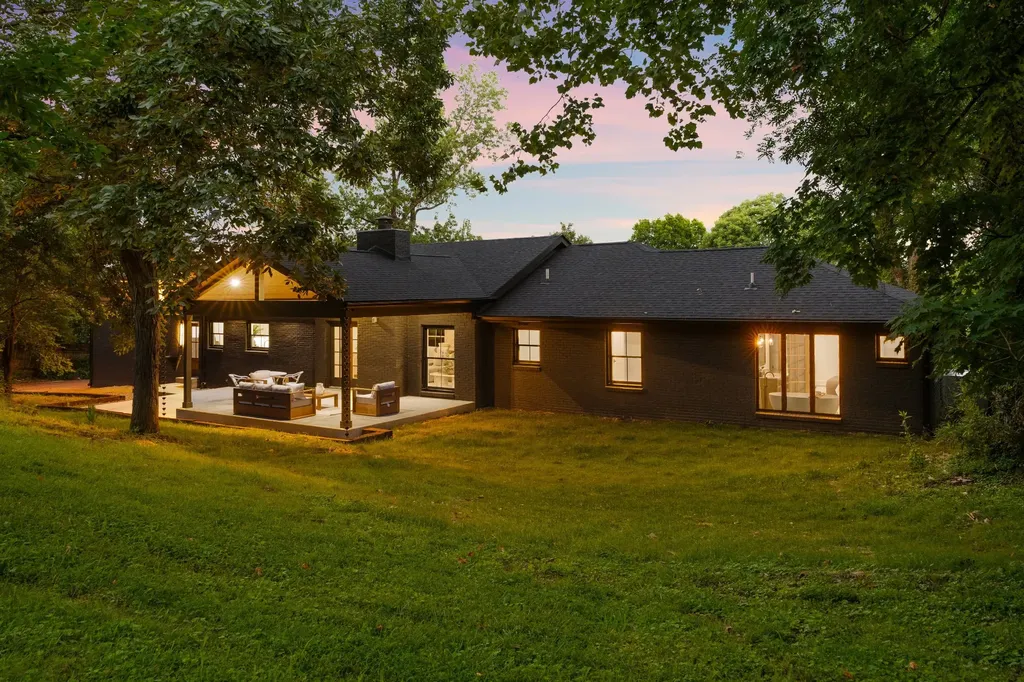 836 Forest Hills Drive Nashville TN 37220