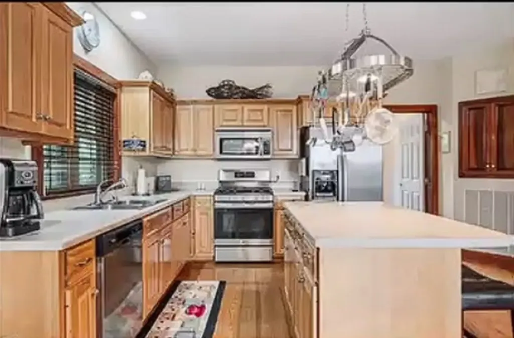 195 Summer Breeze Drive Smithville TN 37166
