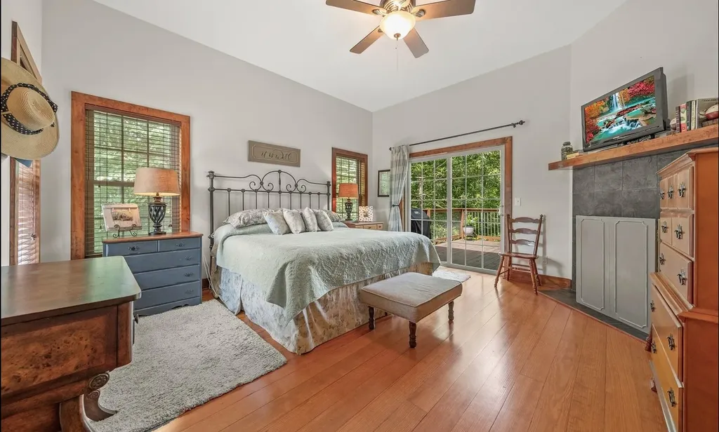 195 Summer Breeze Drive Smithville TN 37166