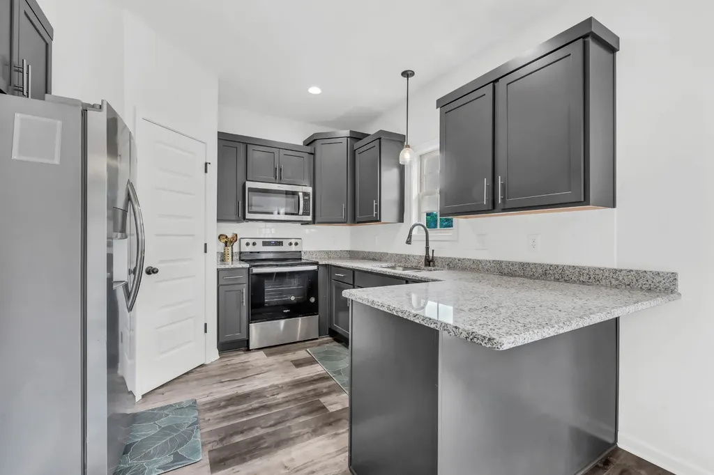 1381 Sussex Drive Clarksville TN 37042