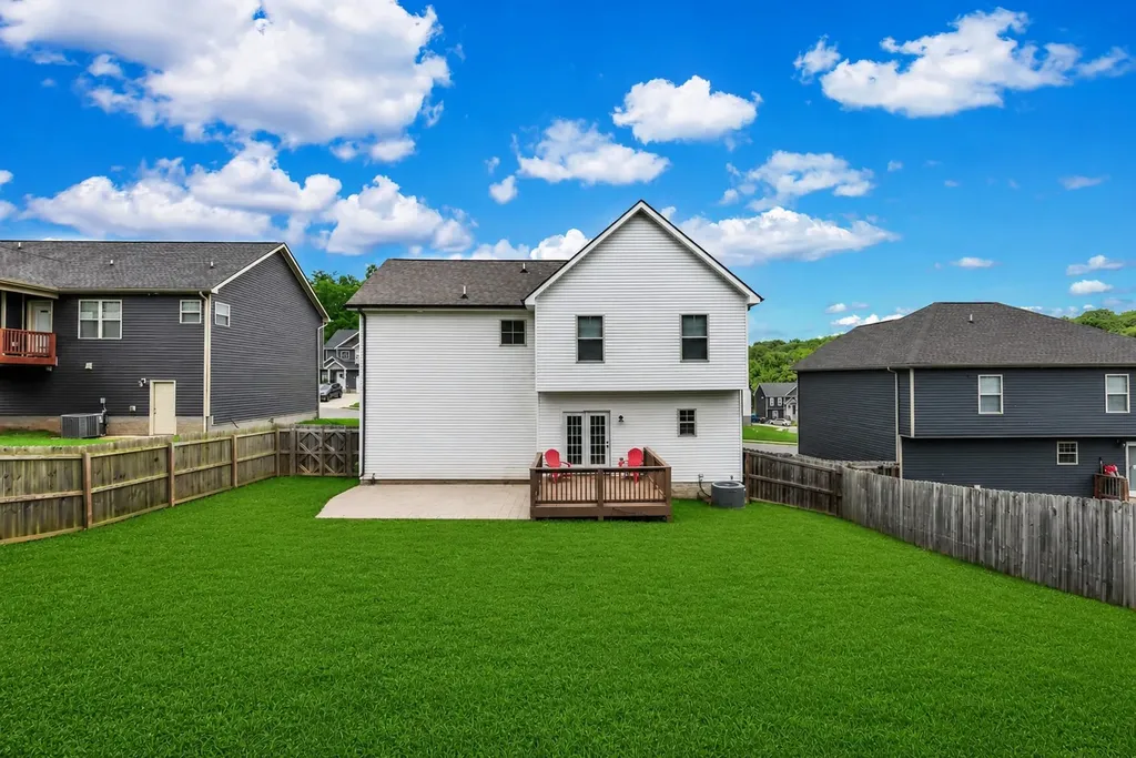 1381 Sussex Drive Clarksville TN 37042
