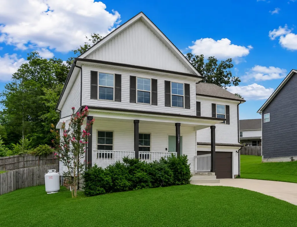 1381 Sussex Drive Clarksville TN 37042