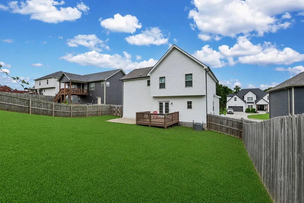 1381 Sussex Drive Clarksville TN 37042