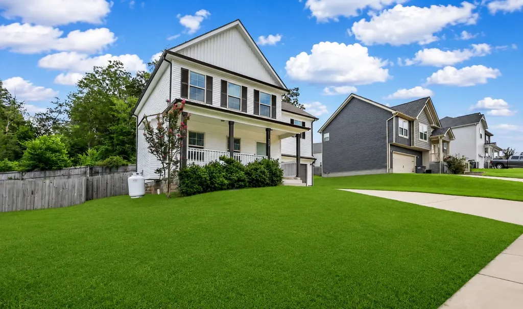 1381 Sussex Drive Clarksville TN 37042