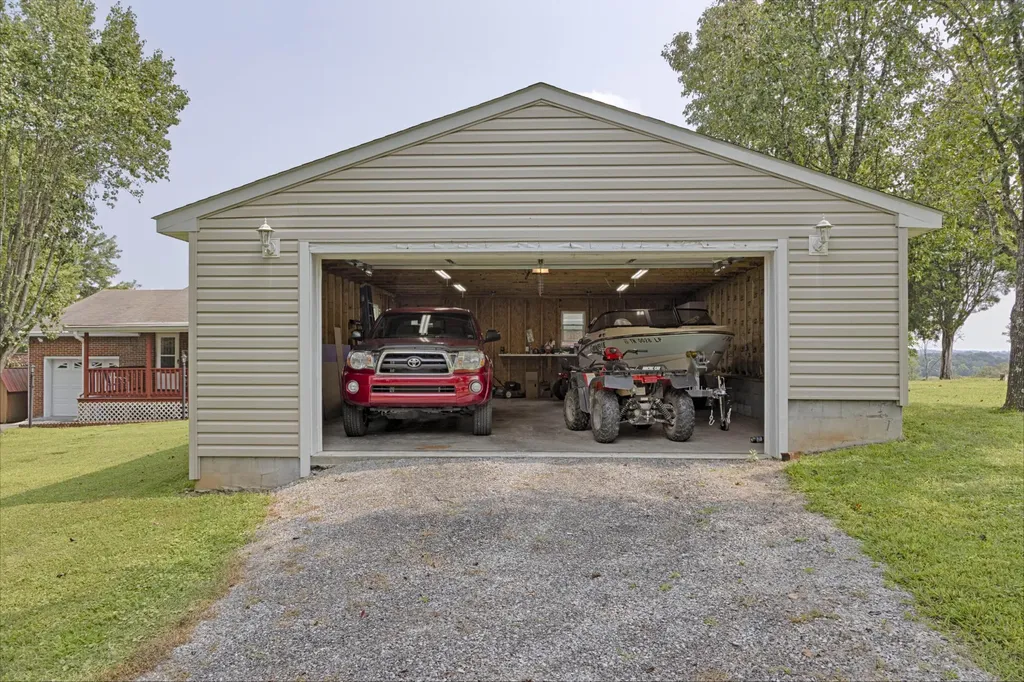 161 S Hillcrest Drive Spring City TN 37381