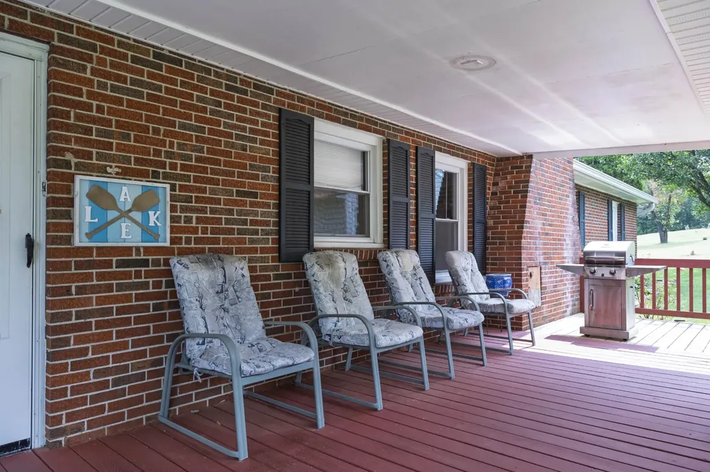 161 S Hillcrest Drive Spring City TN 37381
