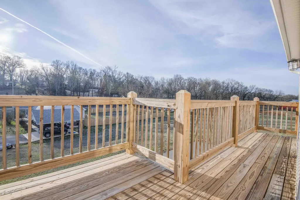 155 Waters Edge Drive Spring City TN 37381