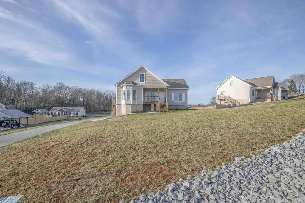 155 Waters Edge Drive Spring City TN 37381