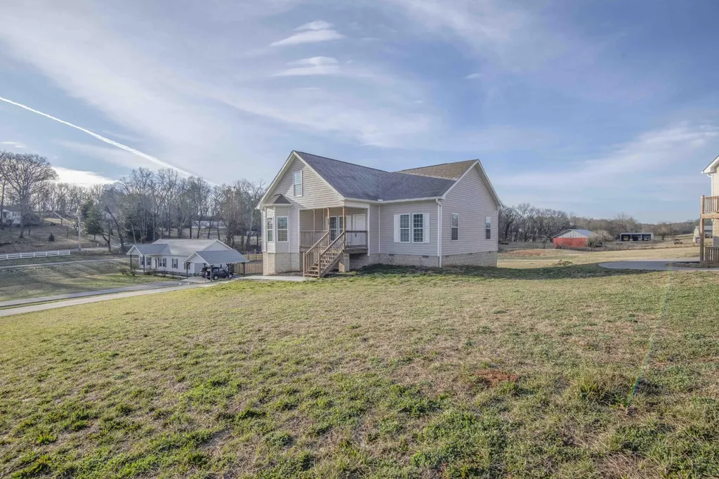 155 Waters Edge Drive Spring City TN 37381