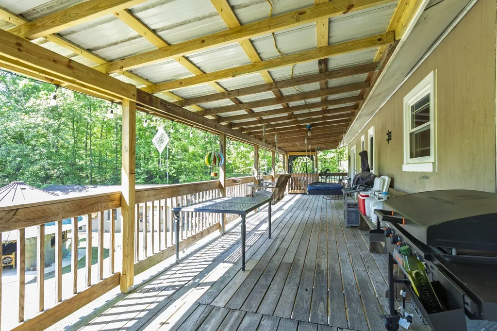 217 Roberts Road Spring City TN 37381