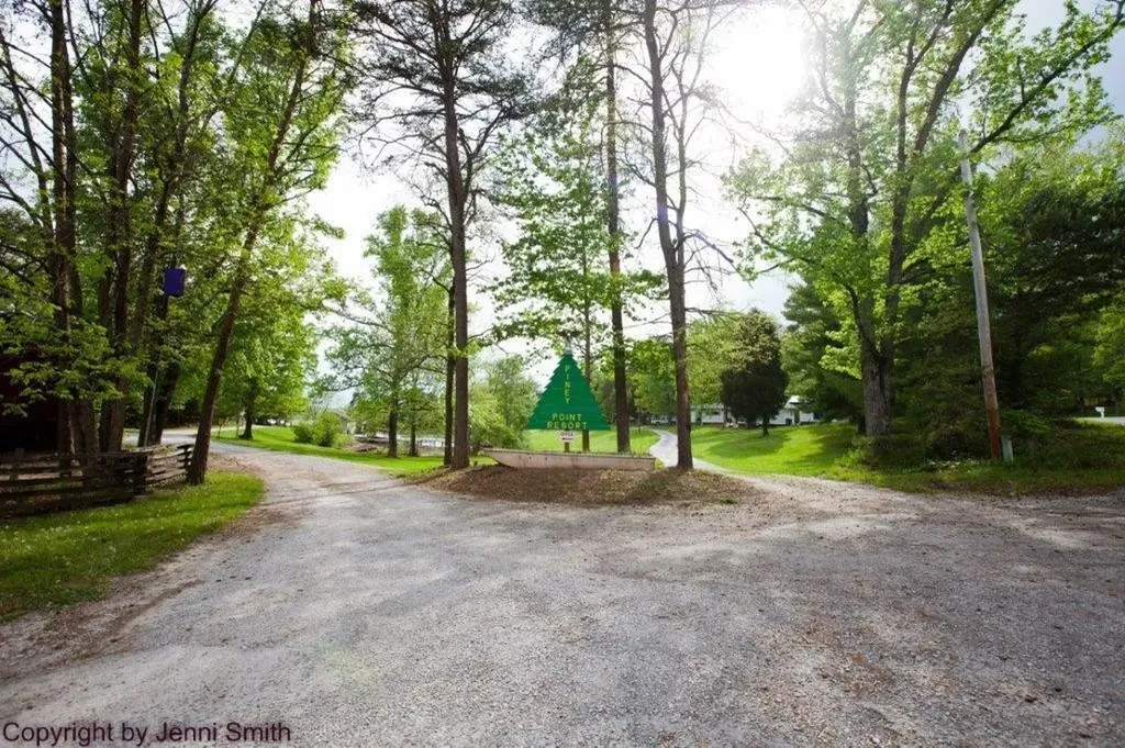 1093 Piney Point Road Spring City TN 37381