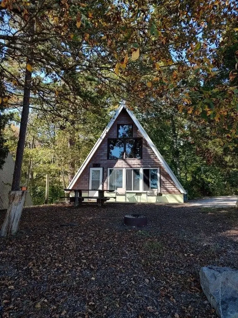 1093 Piney Point Road Spring City TN 37381