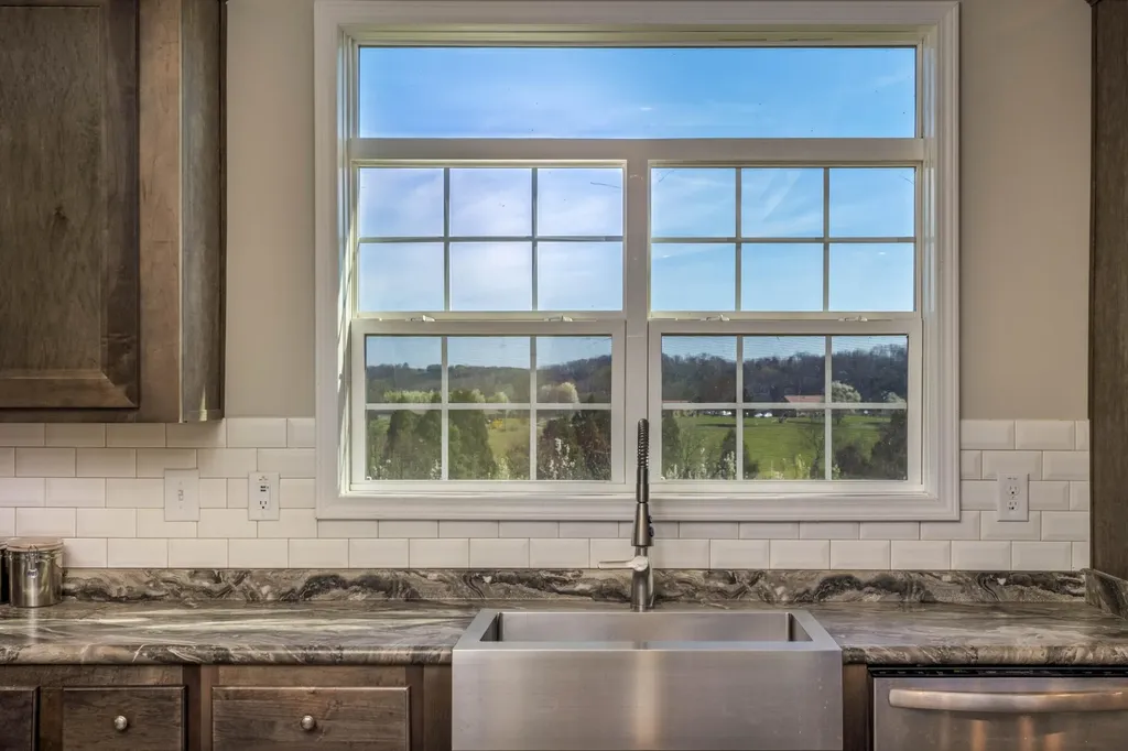 4637 Ideal Valley Road Spring City TN 37381