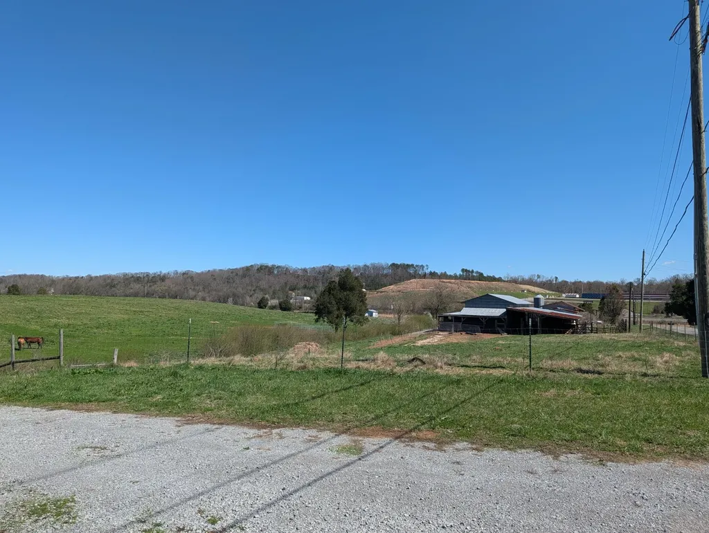 4637 Ideal Valley Road Spring City TN 37381