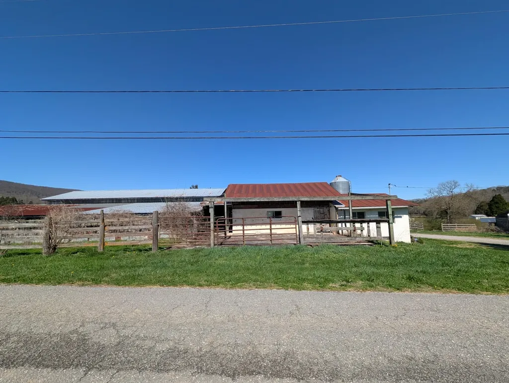 4637 Ideal Valley Road Spring City TN 37381