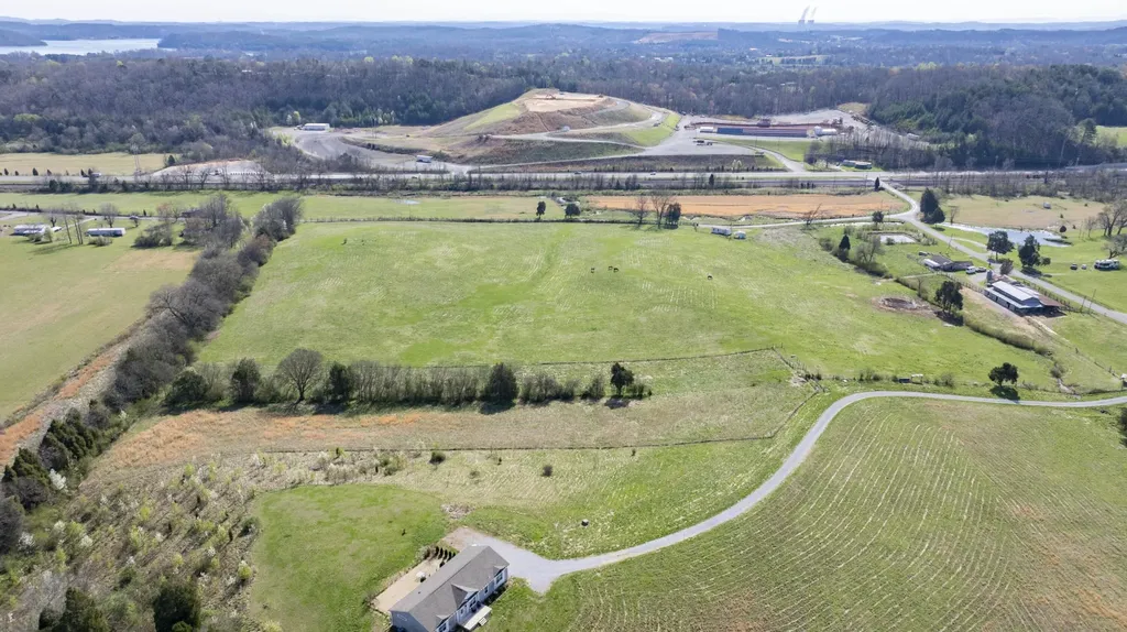 4637 Ideal Valley Road Spring City TN 37381