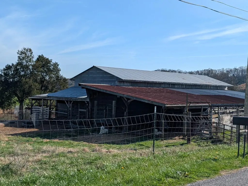 4637 Ideal Valley Road Spring City TN 37381