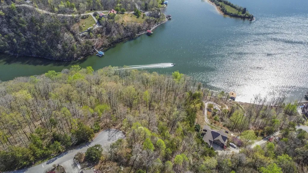 106 Eerie Point Rockwood TN 37854