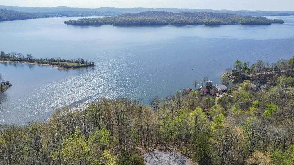 106 Eerie Point Rockwood TN 37854