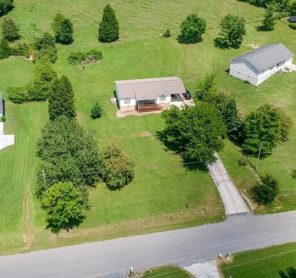 501 Pin Hook Road Spring City TN 37381