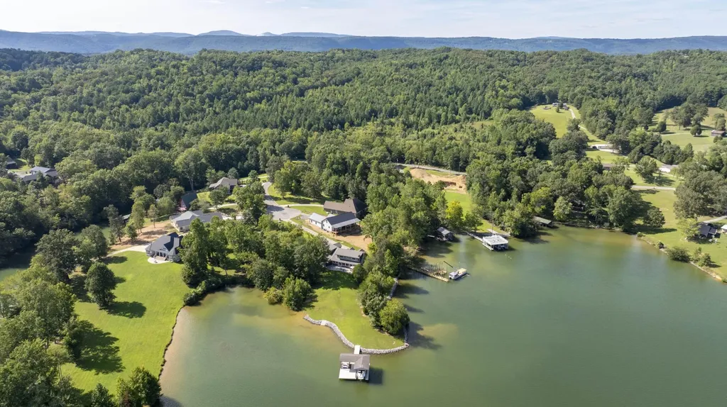 199 Piney Bay Lane Spring City TN 37381