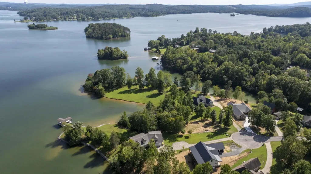 199 Piney Bay Lane Spring City TN 37381