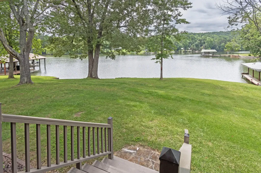 246 Howell Drive Spring City TN 37381