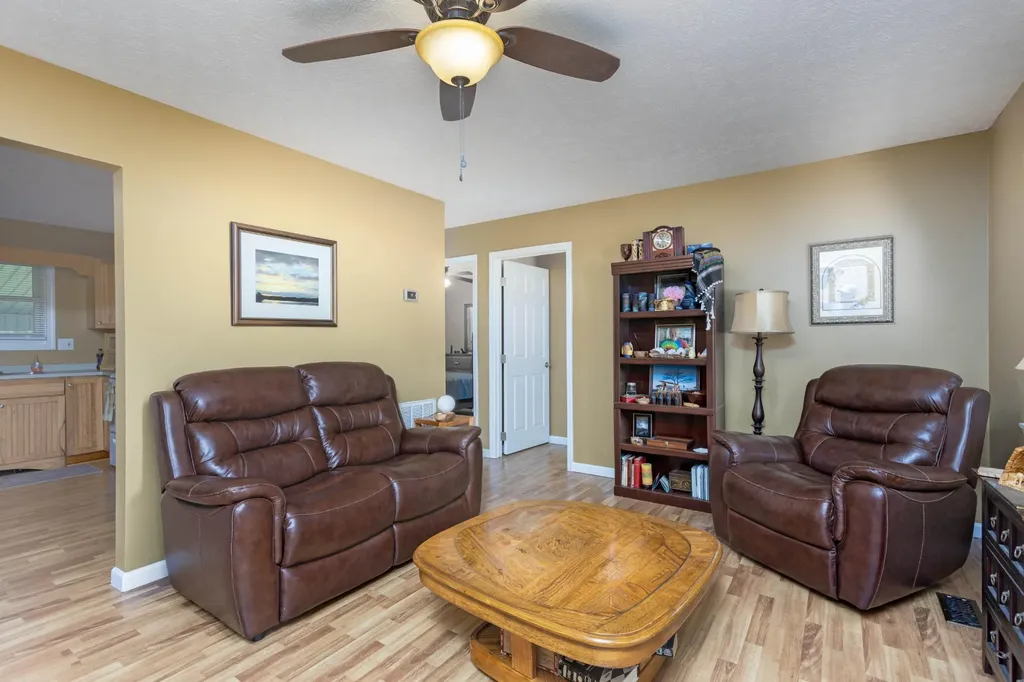 1174 Crosby Lane Spring City TN 37381