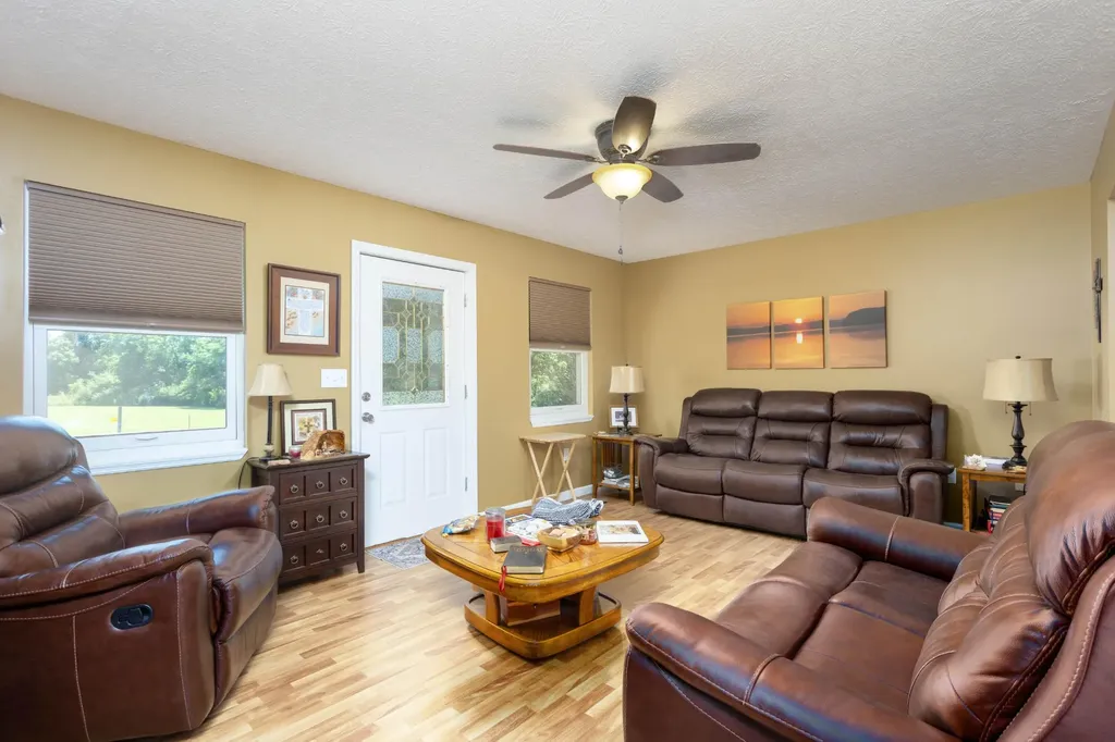1174 Crosby Lane Spring City TN 37381