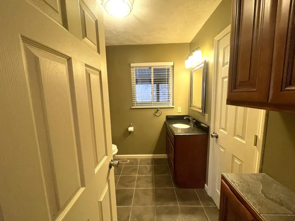 218 Lakeshore Court Spring City TN 37381