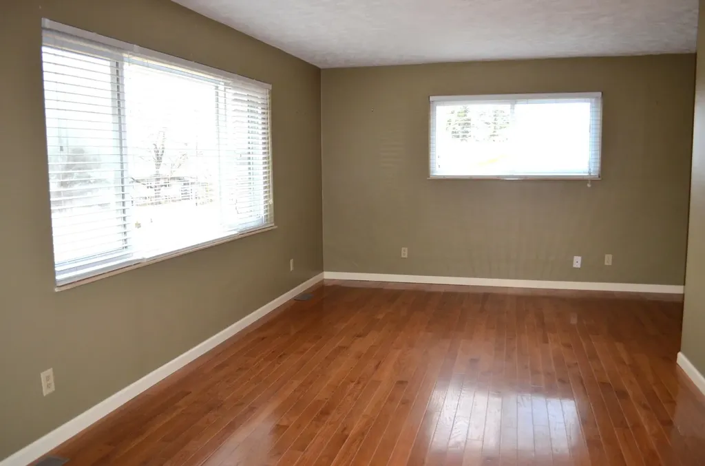 218 Lakeshore Court Spring City TN 37381