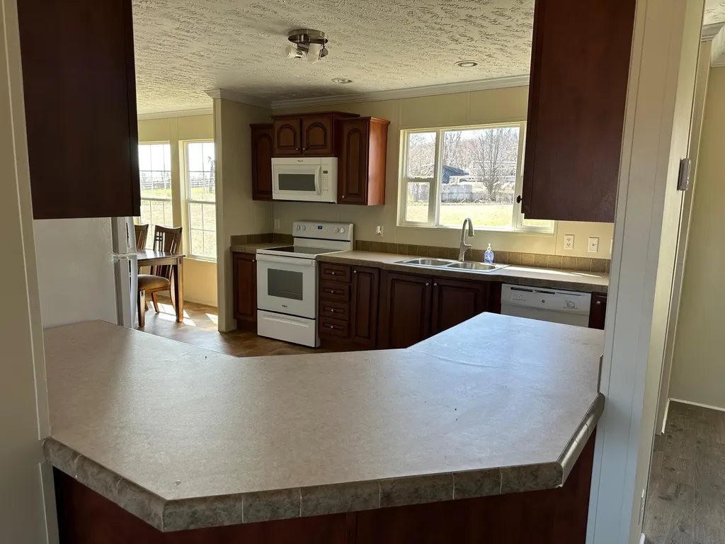 165 Tower Road Grandview TN 37337