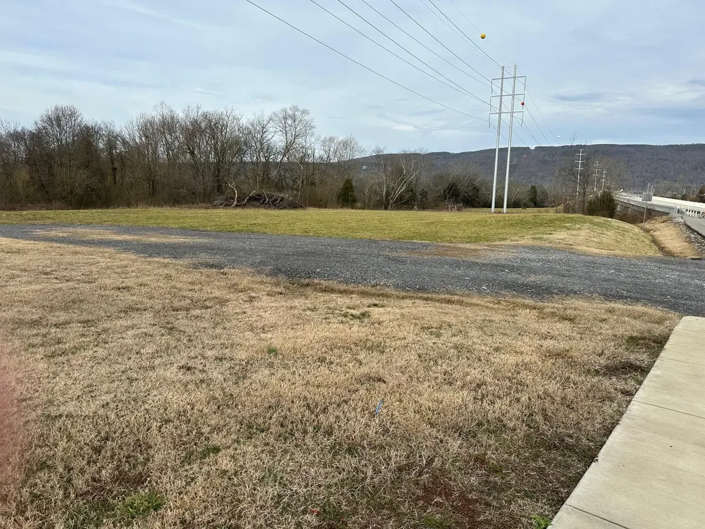9686 Rhea County Highway Dayton TN 37321