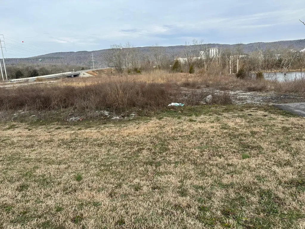 9686 Rhea County Highway Dayton TN 37321